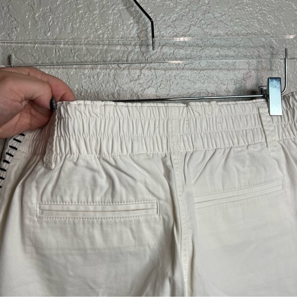 White Loft Tie Waist Shorts W/ Stripe design on the side - Picture 3 of 8